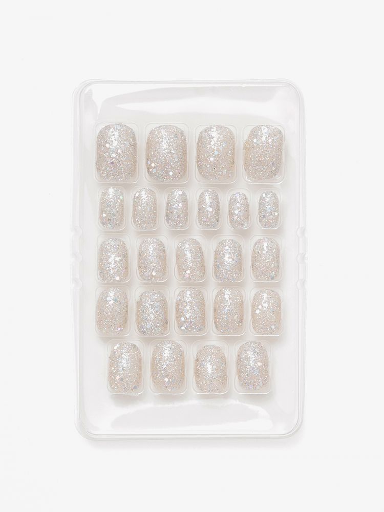 סט ציפורניים להדבקה