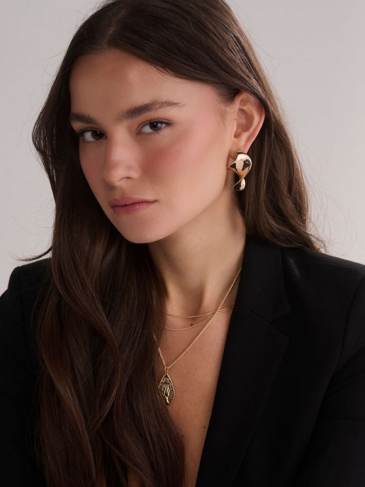 עגילים מסולסלים