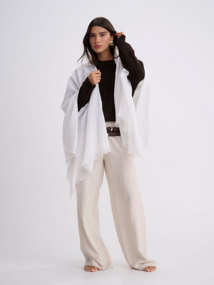 פונצ’ו פתוח עם סיומת פרומה