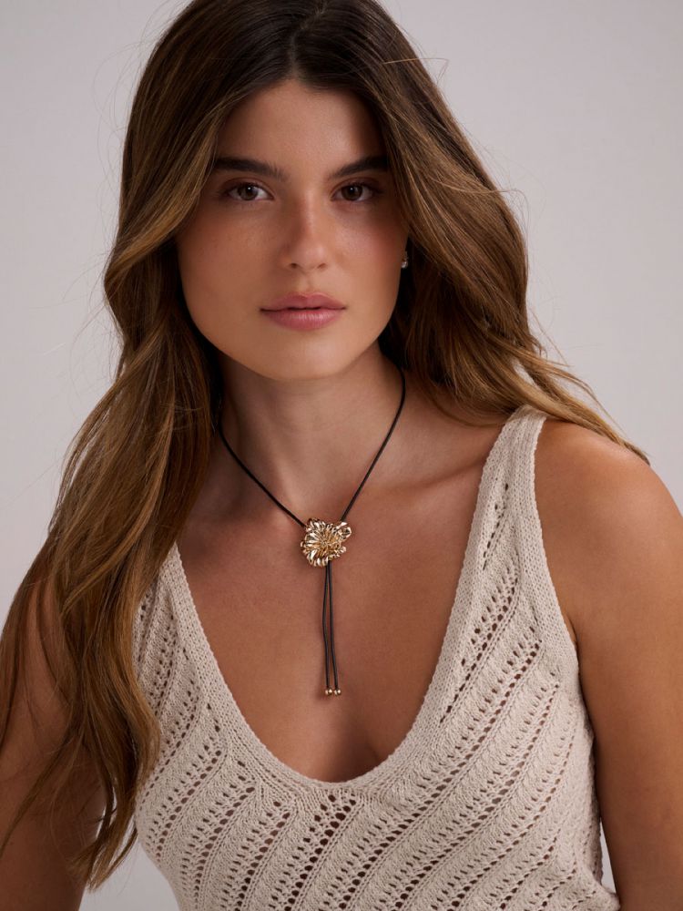 שרשרת חוט עם תליון