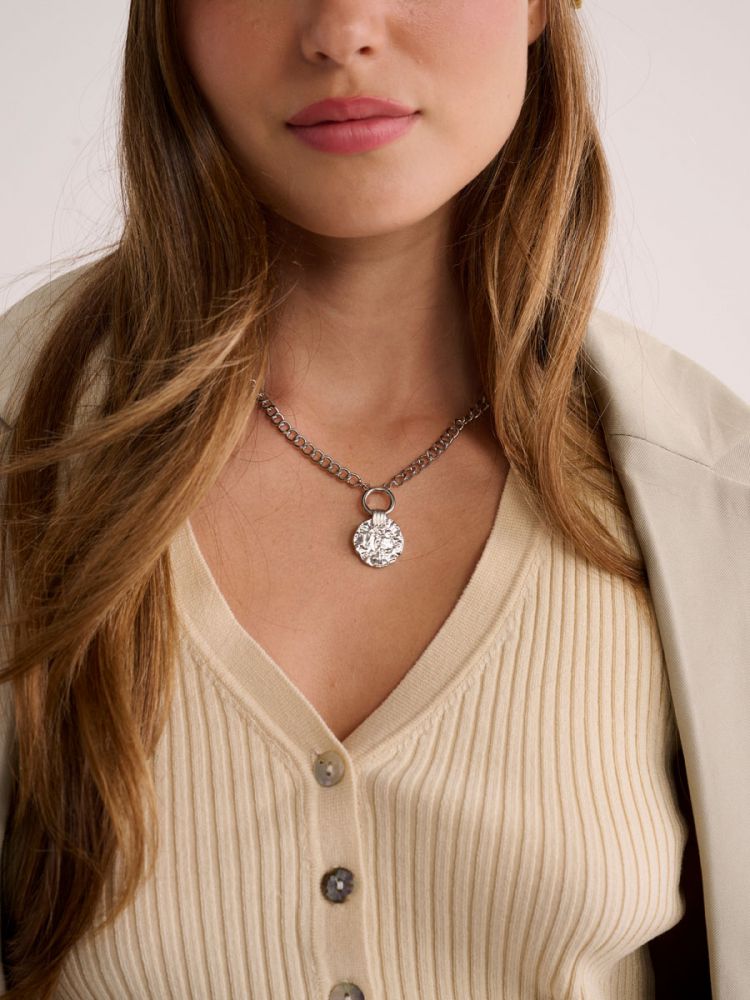 שרשרת חוליות עם תליון