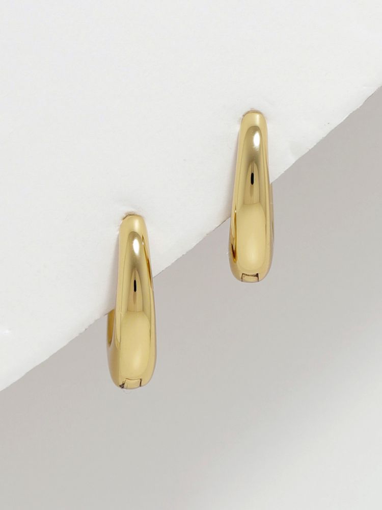 עגילי חישוק מעוצבים בציפוי זהב 14K