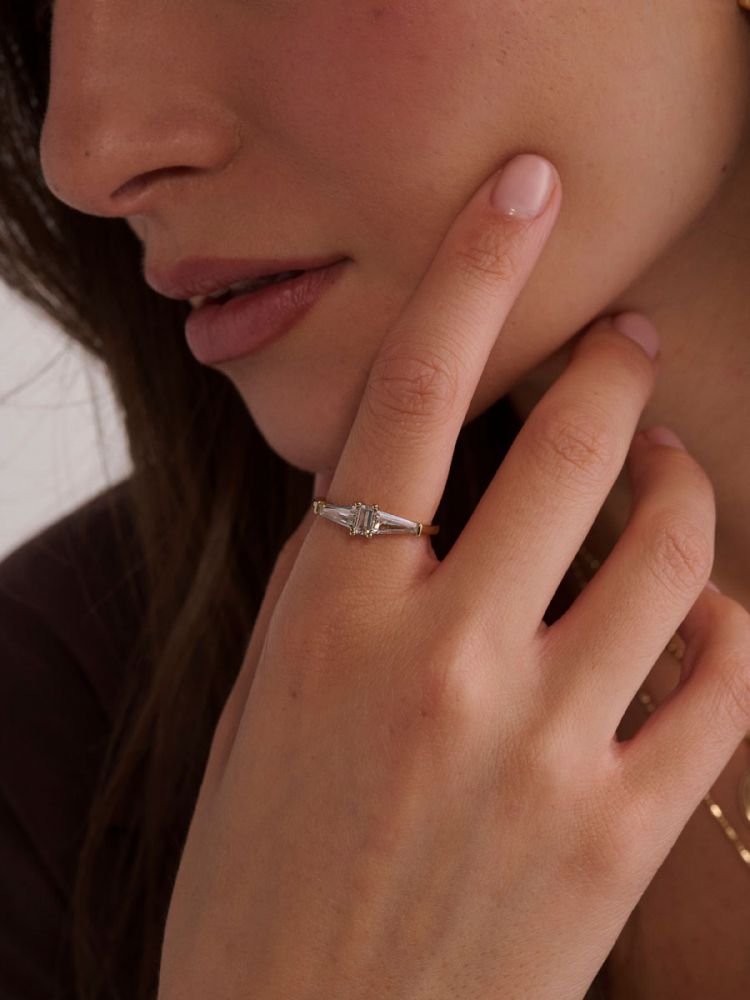 טבעת זהב משובצת בציפוי זהב 14K