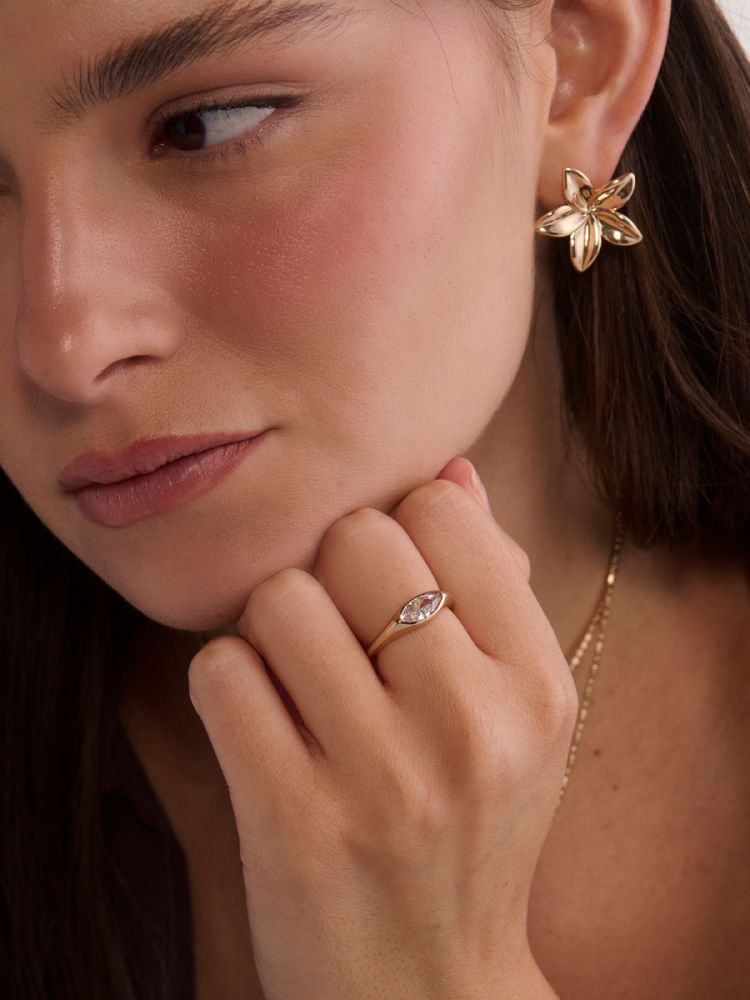 טבעת אליפסה משובצת בציפוי זהב 14K