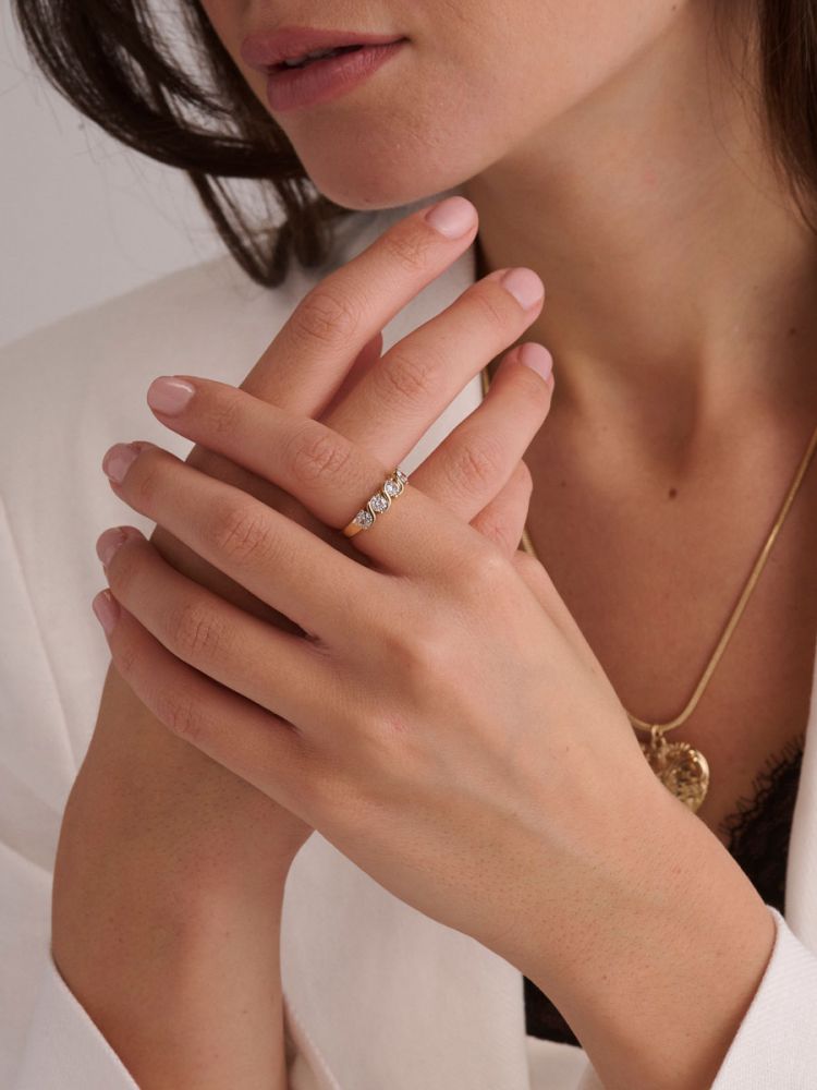 טבעת משובצת בציפוי זהב 14K