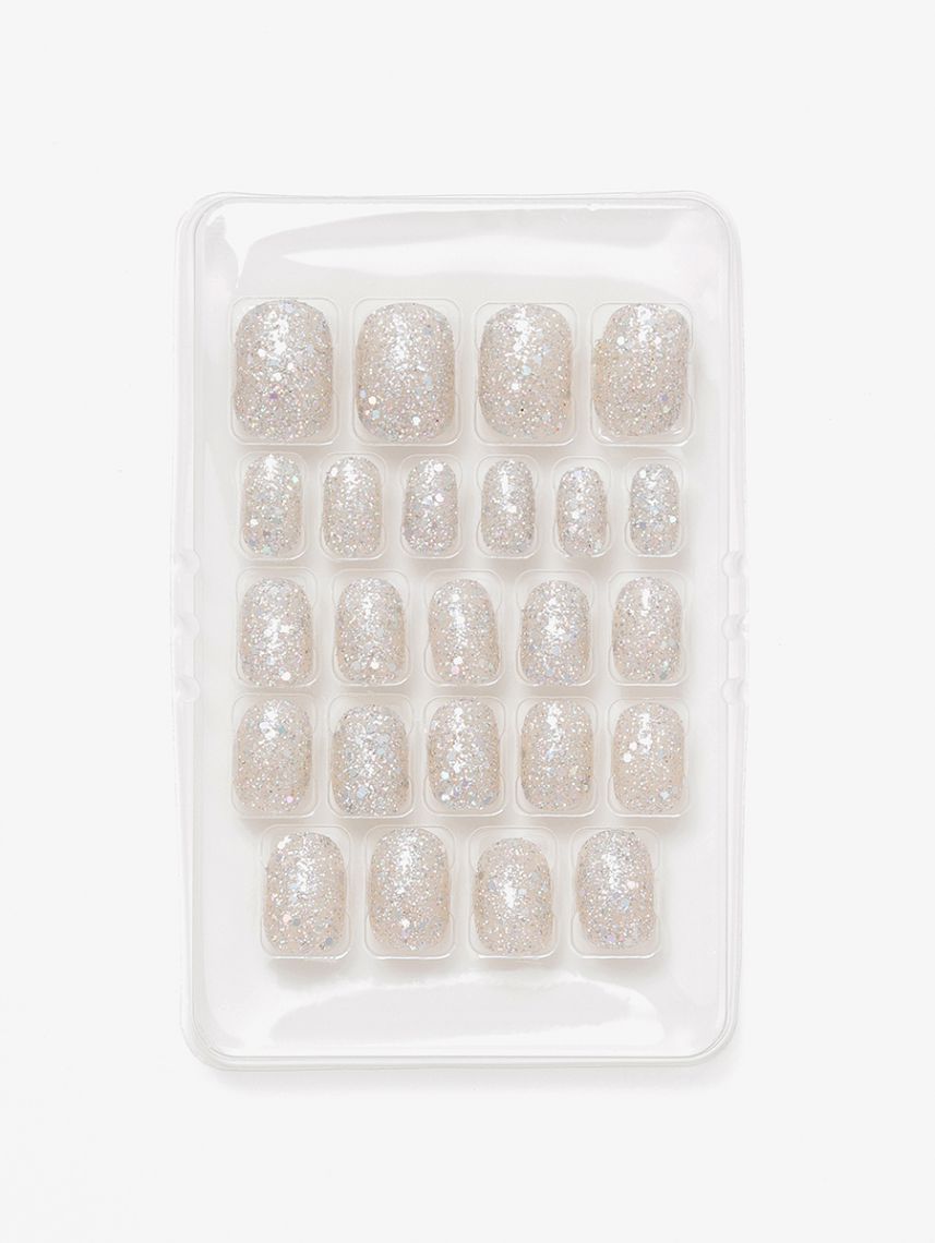 סט ציפורניים להדבקה