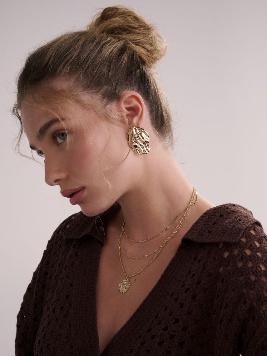 עגילי סטייטמנט