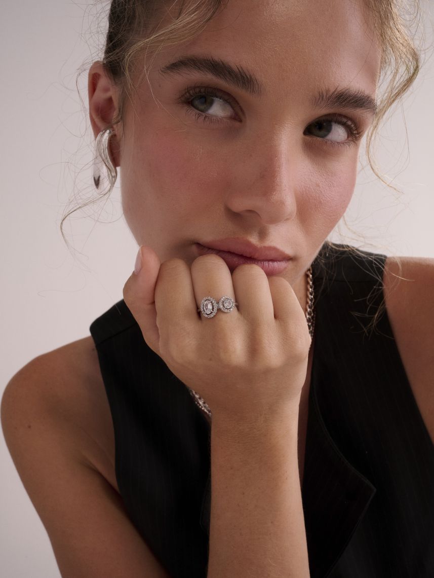 טבעת כפולה מעוטרת