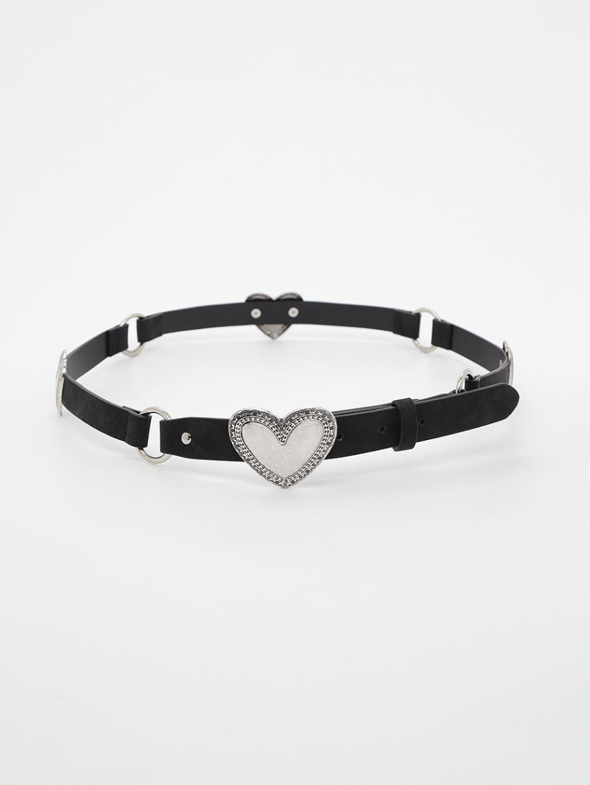 חגורה עם אבזמי לב