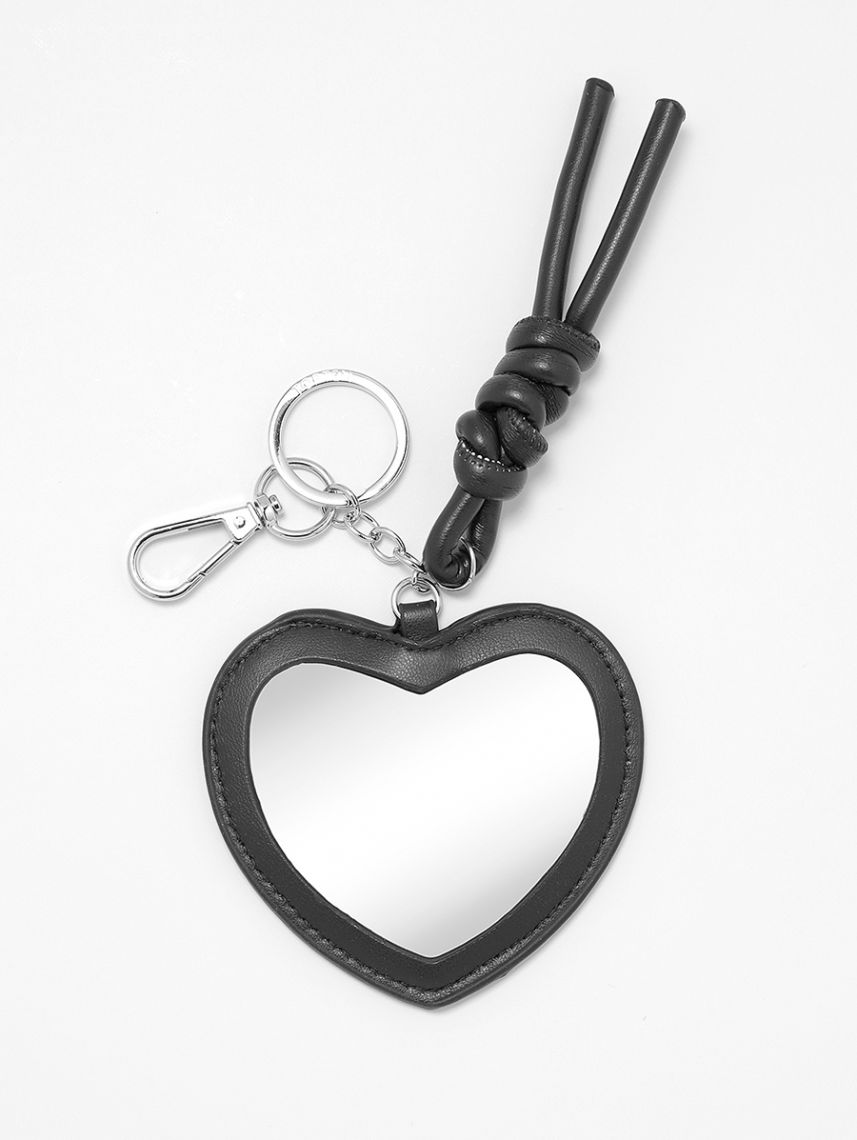 מחזיק מפתחות לב