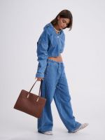 תיק צד קשיח