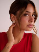 עגילי פרח קריסטלים