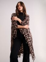 פונצ’ו מנומר קלאסי