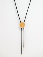 שרשרת חוט עם תליון